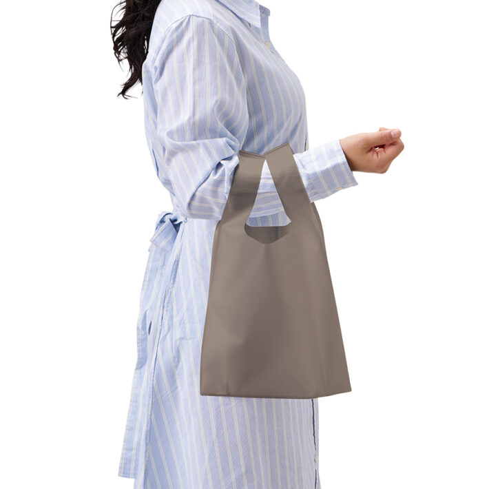 手に持ったイメージ