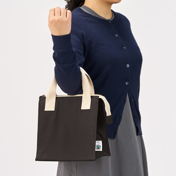 手に持ったイメージ